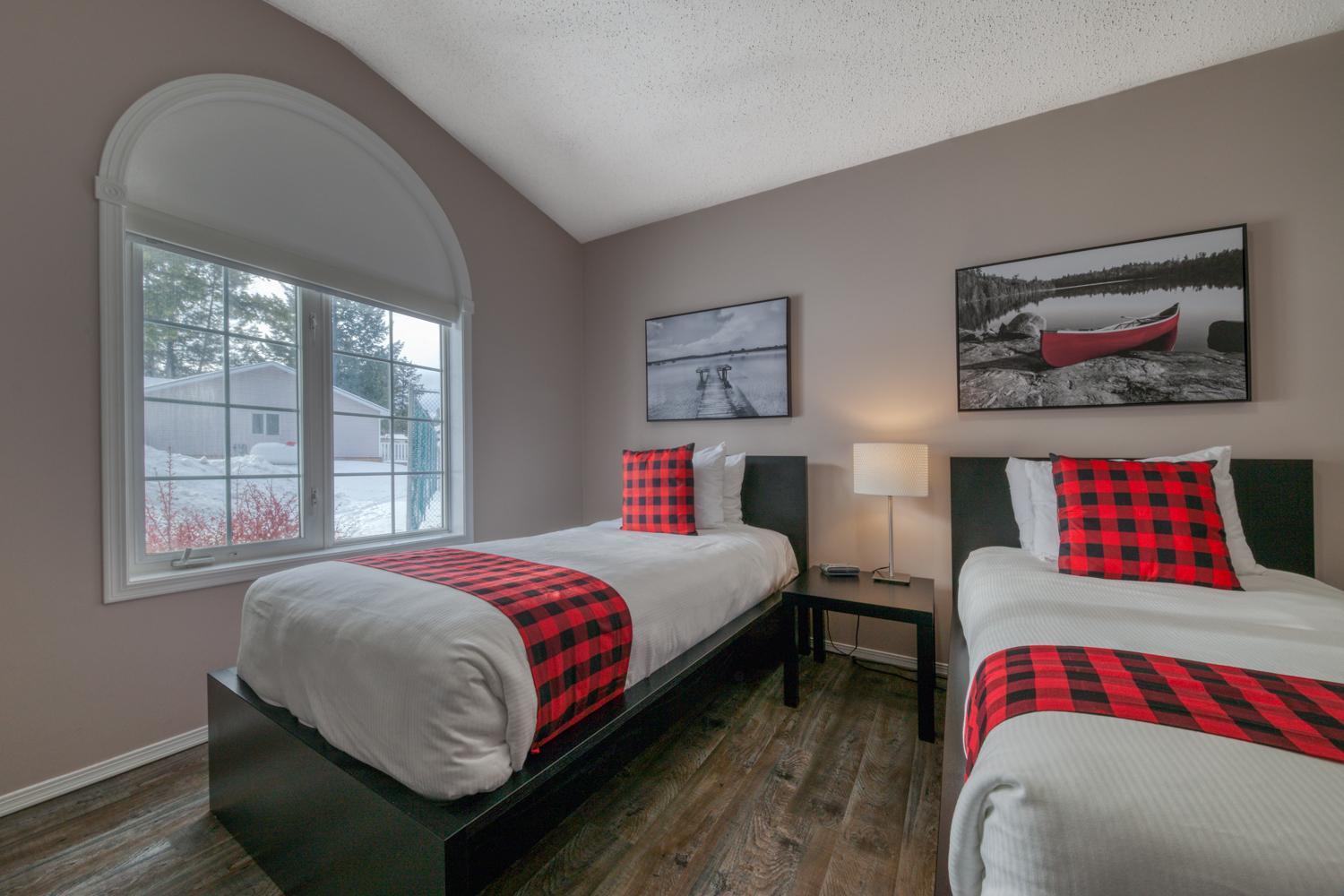 Ridgeview Resort Radium Hot Springs Bagian luar foto
